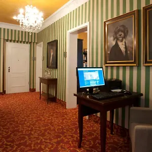 Otel House